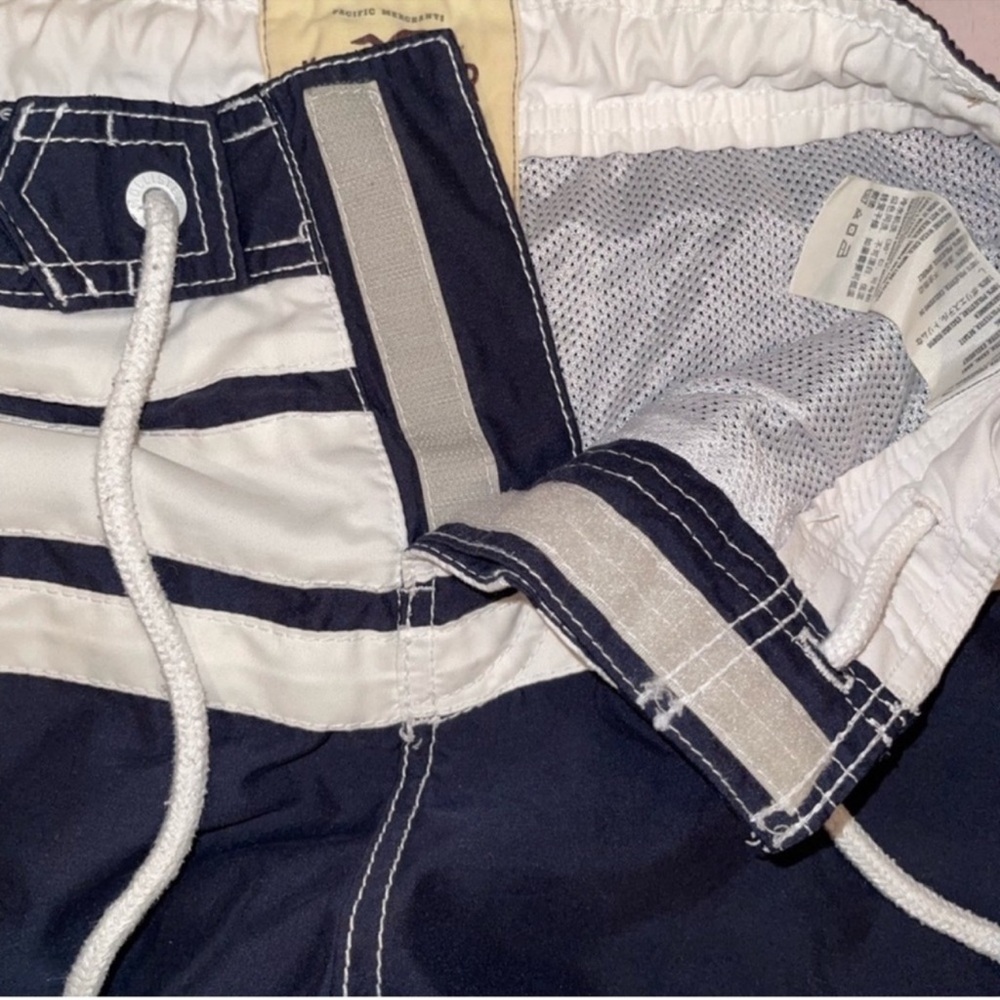 Hollister swim trunks - Picture 4 of 7